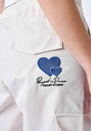 Брюки с накладными карманами