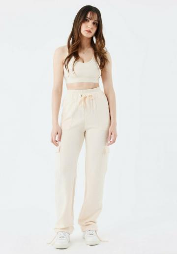 Брюки с накладными карманами