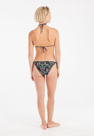 Треугольное бикини