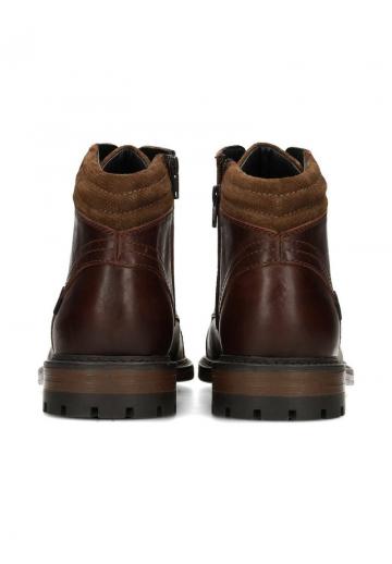 Ботинки на шнуровке