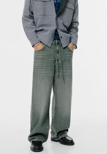 Свободные джинсы