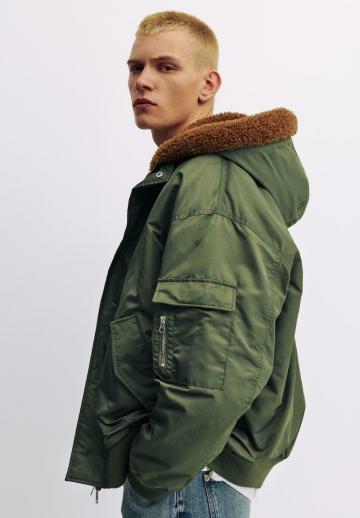 Зимняя куртка