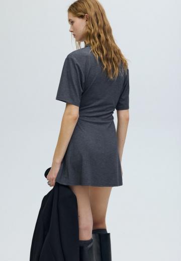 Короткое платье