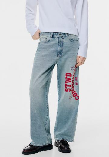 Прямые джинсы