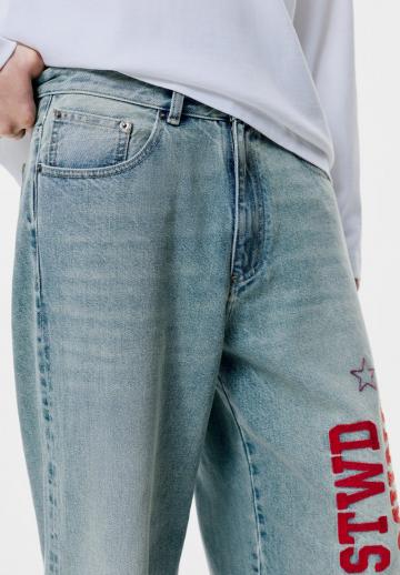 Прямые джинсы