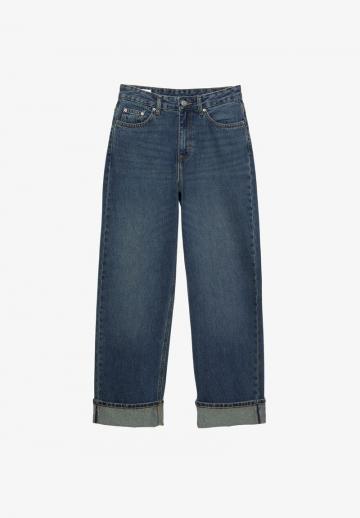 Прямые джинсы