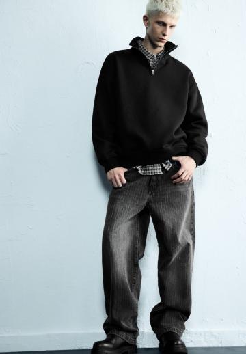 Прямые джинсы