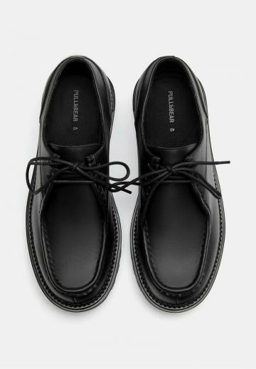 Ботинки на шнуровке