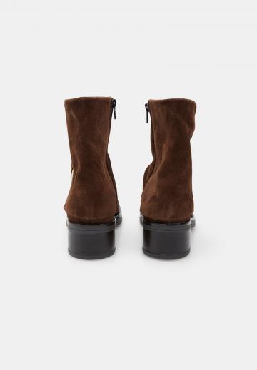 Ковбойские сапоги