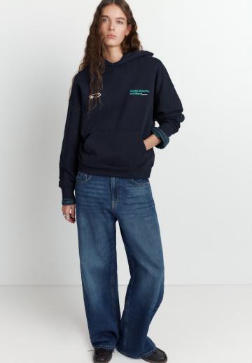 Пуловер с капюшоном