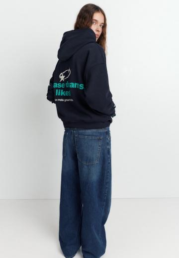 Пуловер с капюшоном