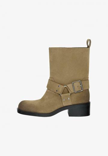 Ковбойские сапоги