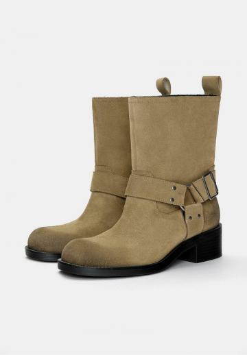 Ковбойские сапоги