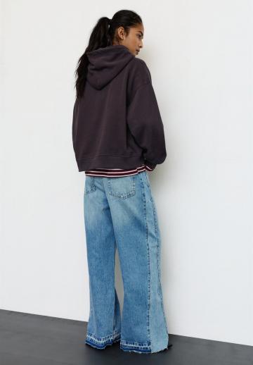 Пуловер с капюшоном