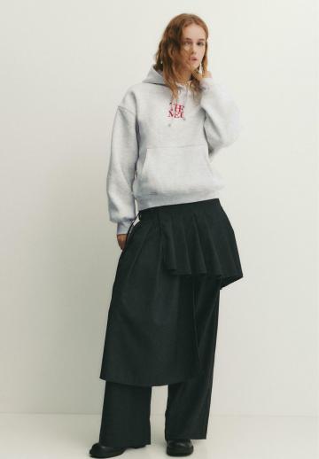 Пуловер с капюшоном