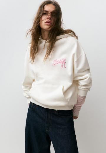 Пуловер с капюшоном