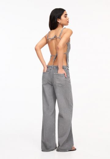 Топ на бретельках