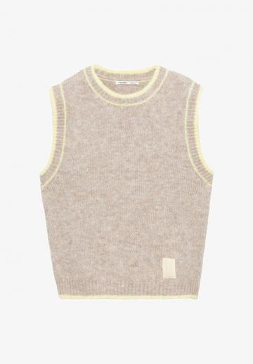 Пуловер без рукавов