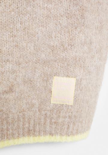 Пуловер без рукавов