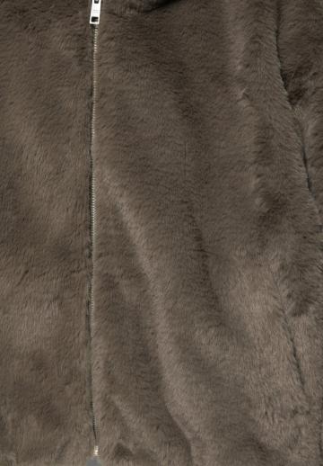 Пуховой жилет