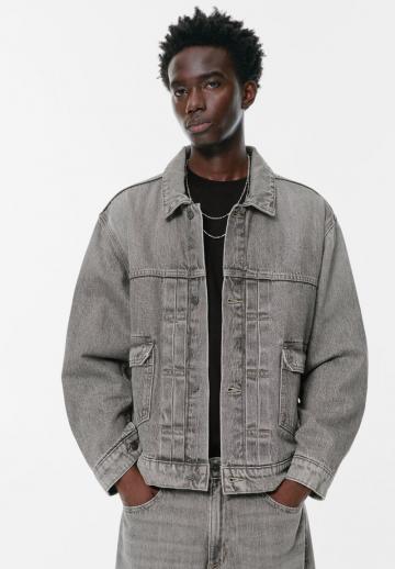 Джинсовая куртка