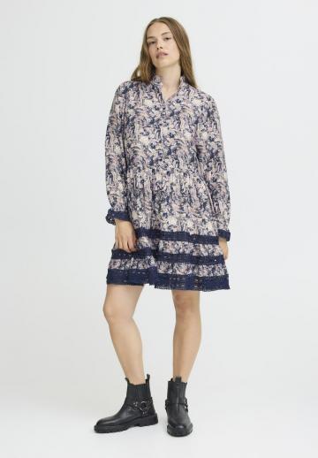 Короткое платье