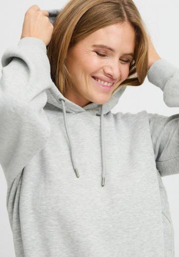 Пуловер с капюшоном