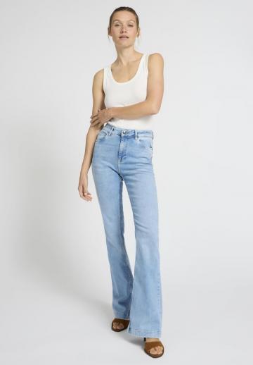 Клешеные брюки