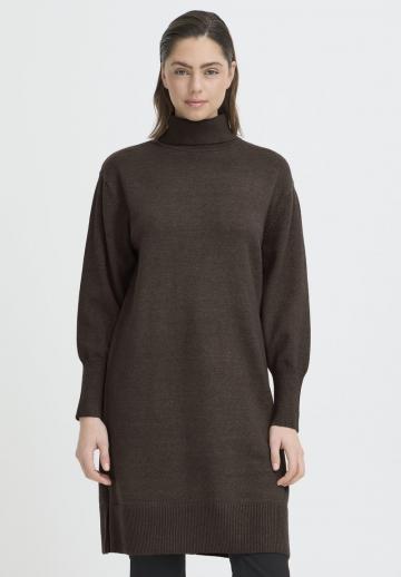 Вязаное платье