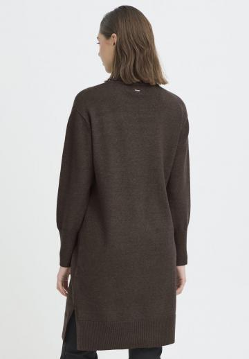 Вязаное платье