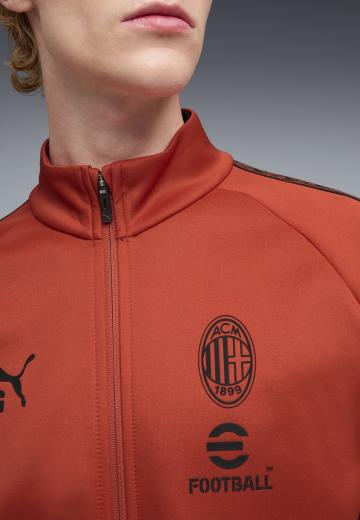 Спортивная куртка