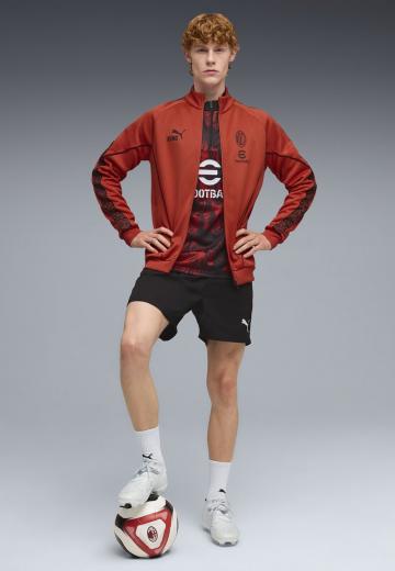 Спортивная куртка