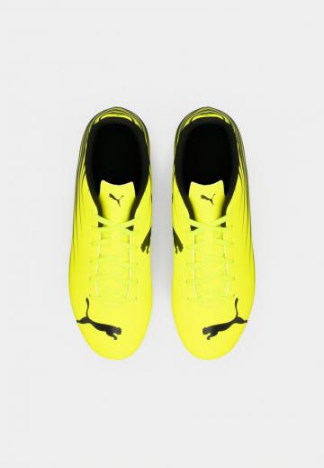 Футбольные бутсы