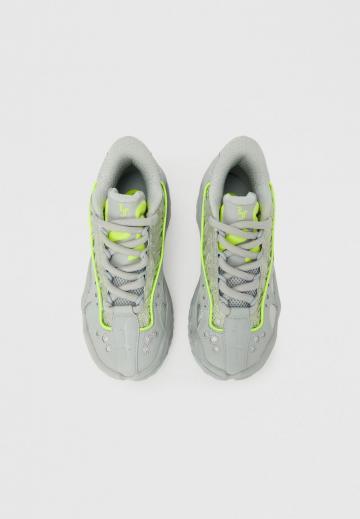 Баскетбольные кроссовки