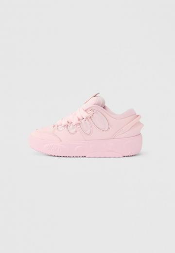 Баскетбольные кроссовки