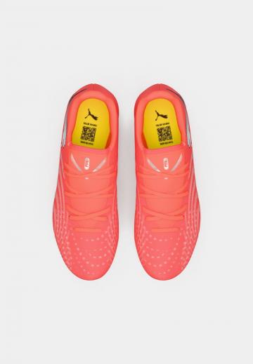 Футбольные бутсы