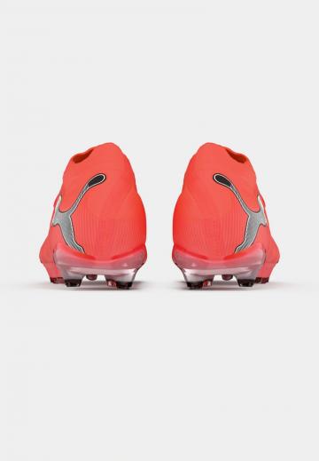 Футбольные бутсы