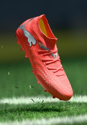 Футбольные бутсы