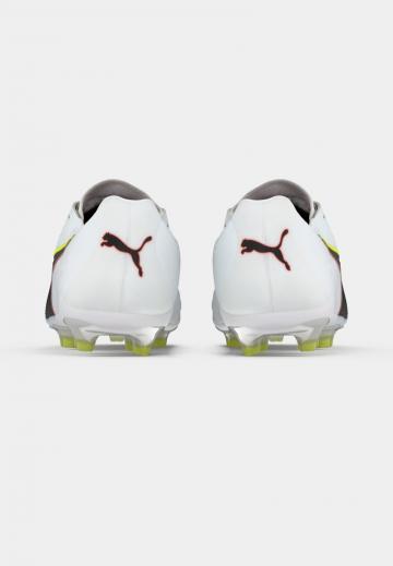 Футбольные бутсы