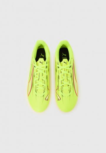 Футбольные бутсы