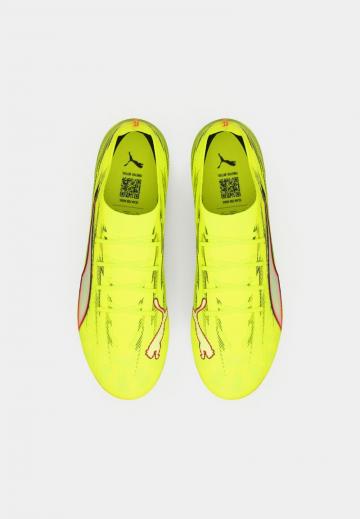 Футбольные бутсы