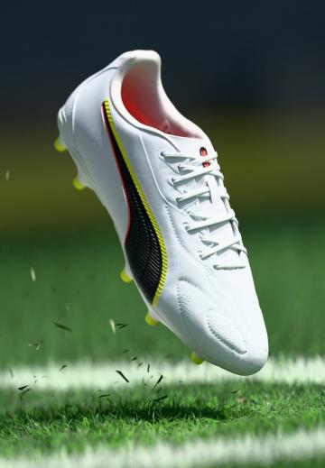 Футбольные бутсы