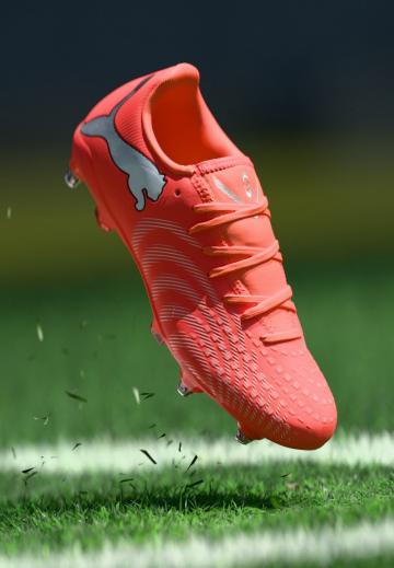 Футбольные бутсы