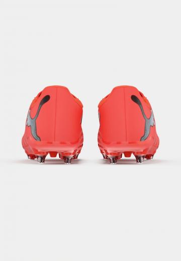 Футбольные бутсы