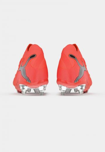 Футбольные бутсы