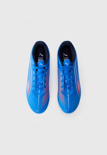 Футбольные бутсы