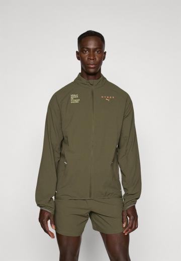 Спортивная куртка