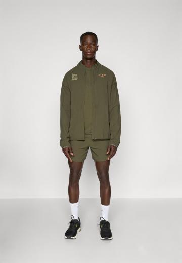 Спортивная куртка