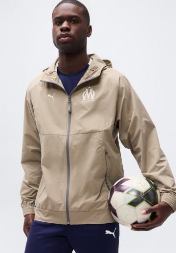 Спортивная куртка