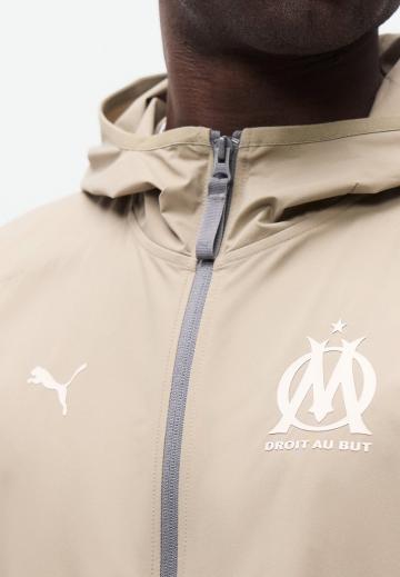 Спортивная куртка